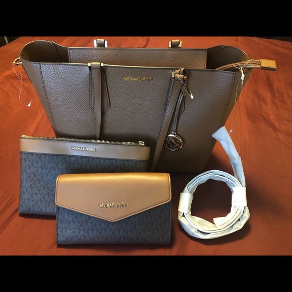 Michael Kors Tote. 3 in 1 bag. Tan. - Picture 2 of 9